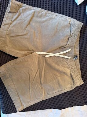 Vuori Men's khaki Drawstring corduroy Shorts
